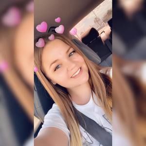 Meet your Posher, Roxanne